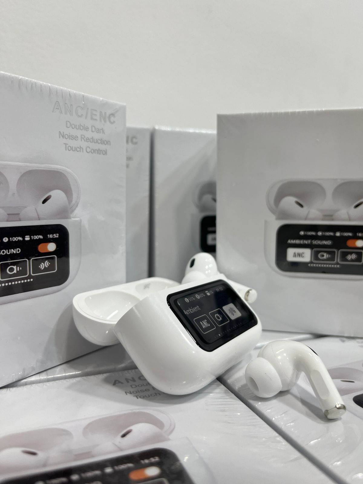 audífonos airpods pro con pantalla